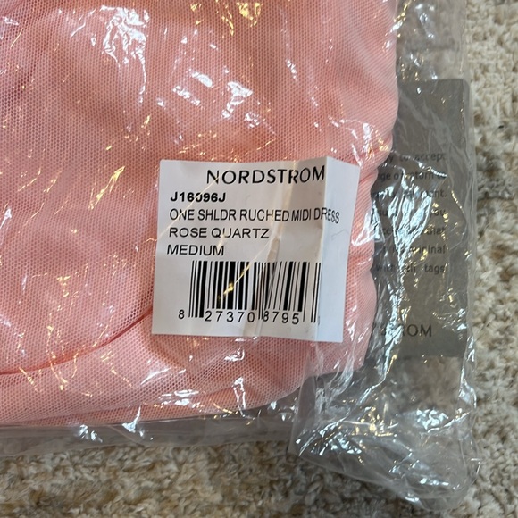 NWT Pink one shoulder dress size medium - Picture 3 of 4